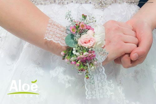 bracelet de fleurs, boutonnières de mariage et collier en fleur. » ALOE  FLEURS